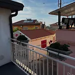 Rosa Life House Gasponi