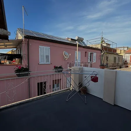 Rosa Life House Сasa de vacaciones