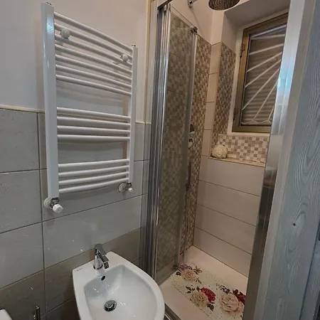 Rosa Life House * Gasponi