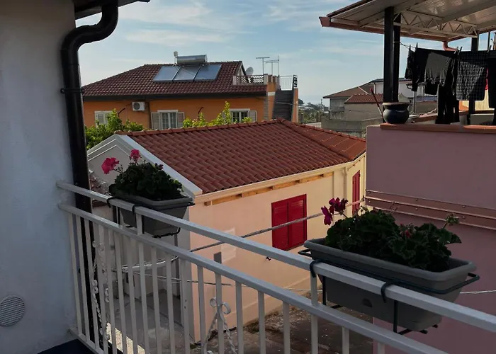 Rosa Life House Gasponi